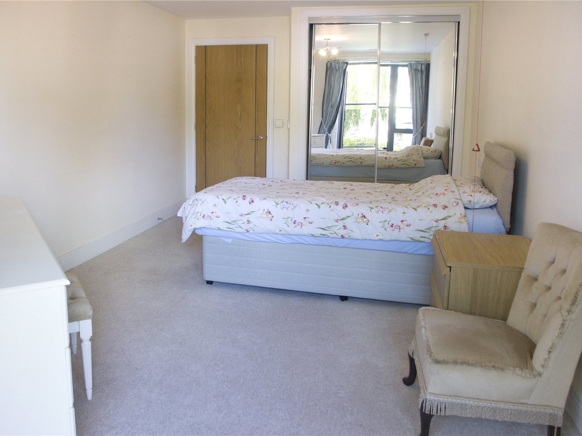 1 bedroom  Flat/Apartment for sale in Cheltenham - Slide-10