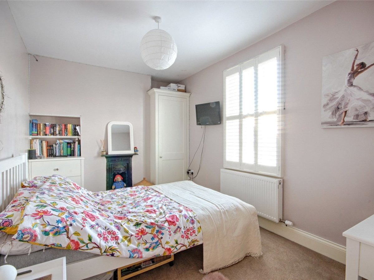 4 bedroom  House for sale in Cheltenham - Slide-14