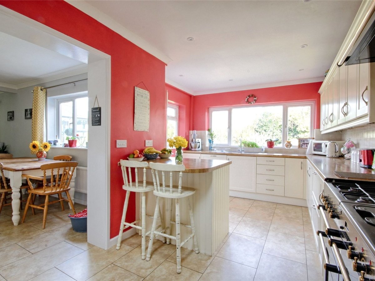 4 bedroom  House for sale in Gloucestershire - Slide-7