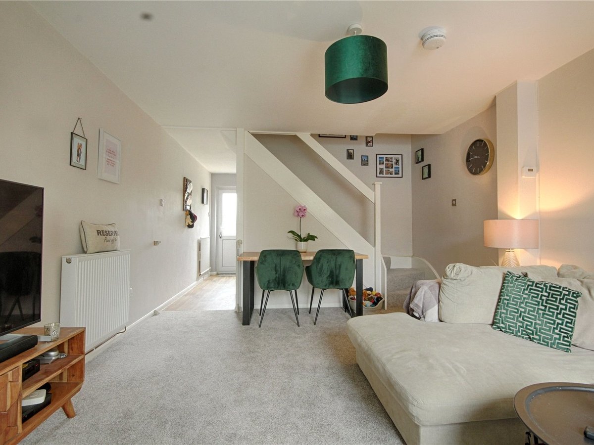 2 bedroom  House for sale in Cheltenham - Slide-12