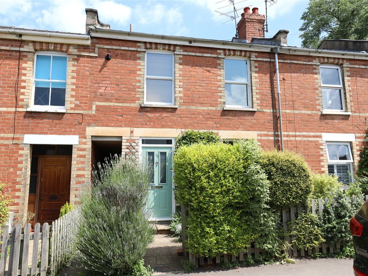 3 bedroom  House for sale in Gloucestershire - Slide-1