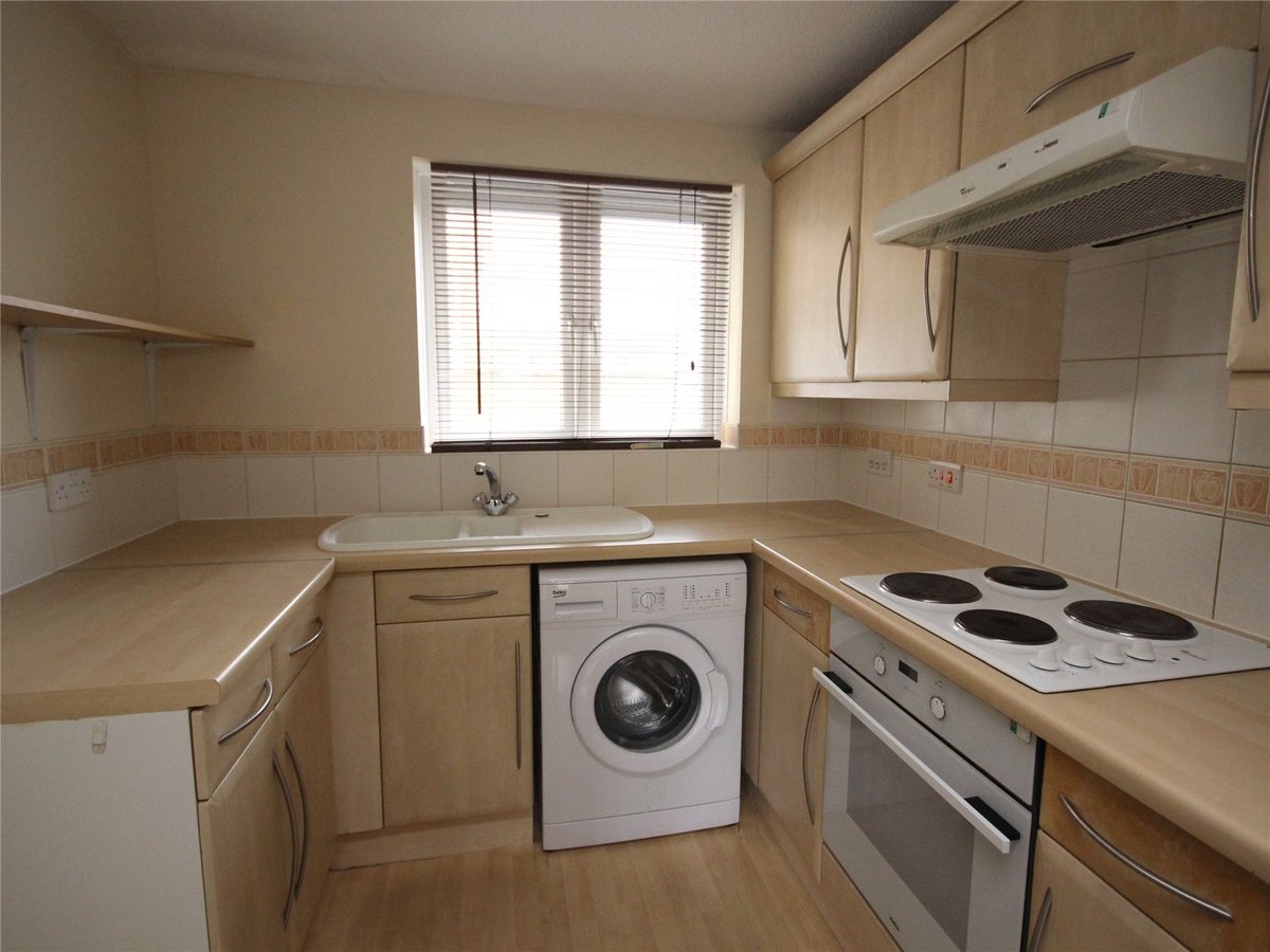 2 bedroom  Flat/Apartment for sale in Cheltenham - Slide-4