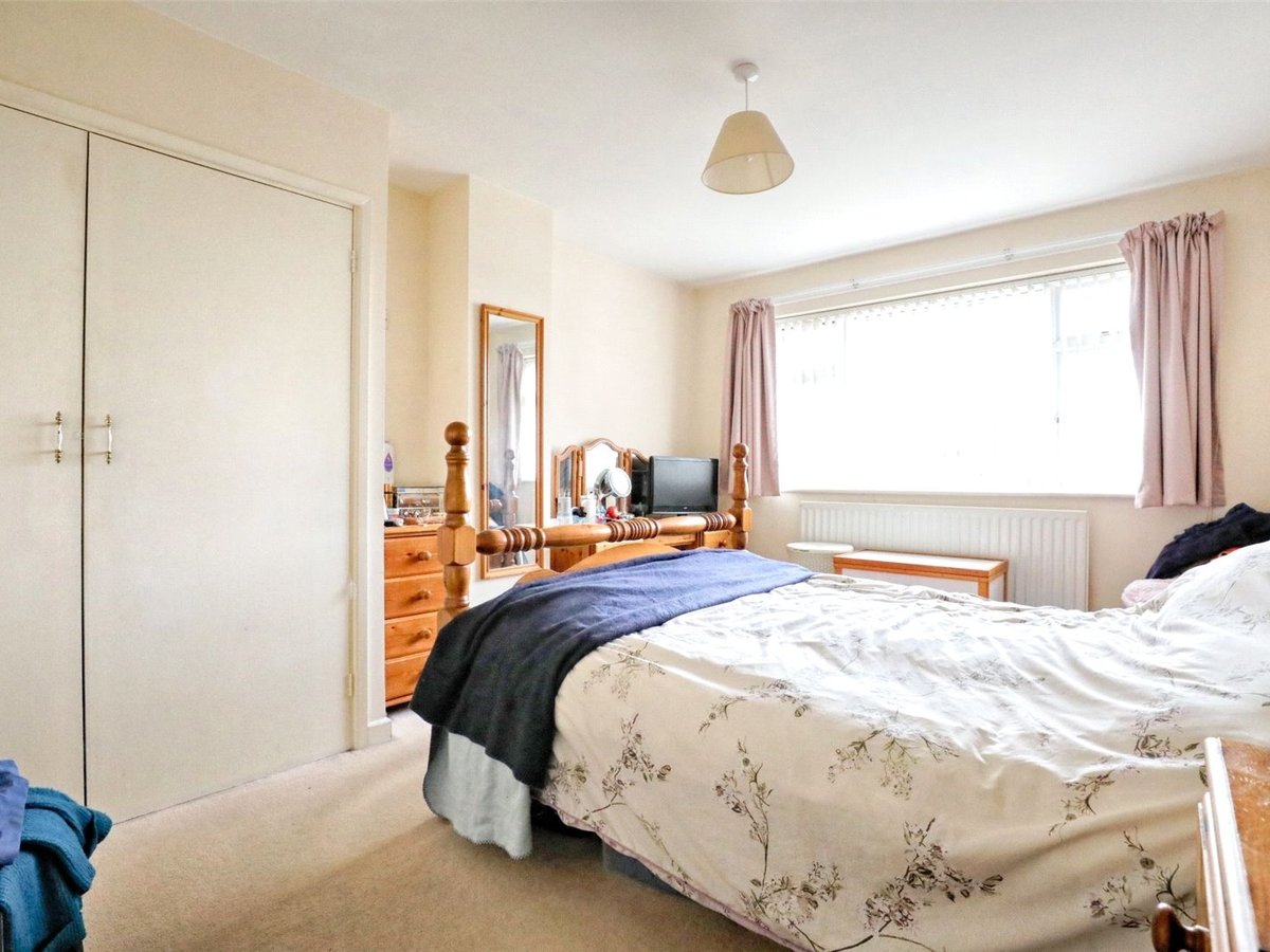 4 bedroom  House for sale in Cheltenham - Slide-8