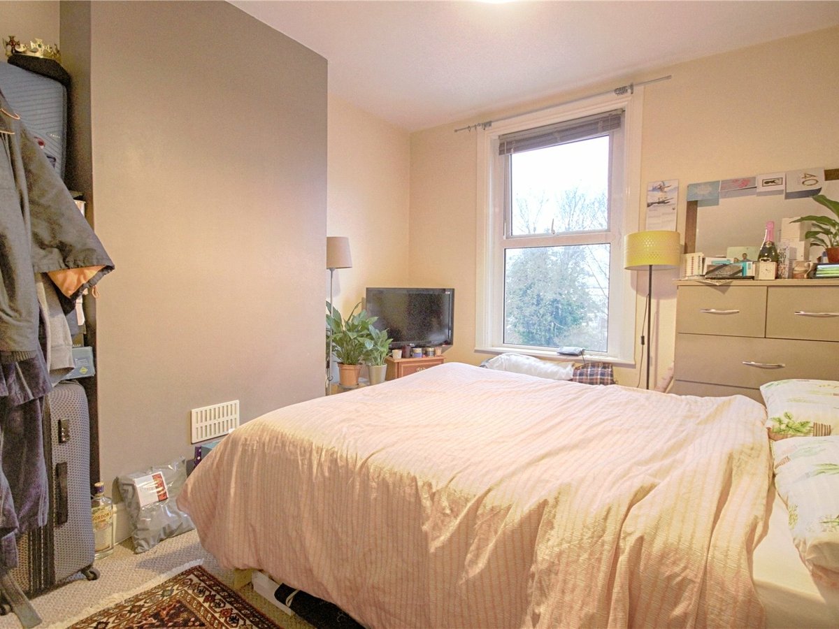 6 bedroom  House for sale in Cheltenham - Slide-8