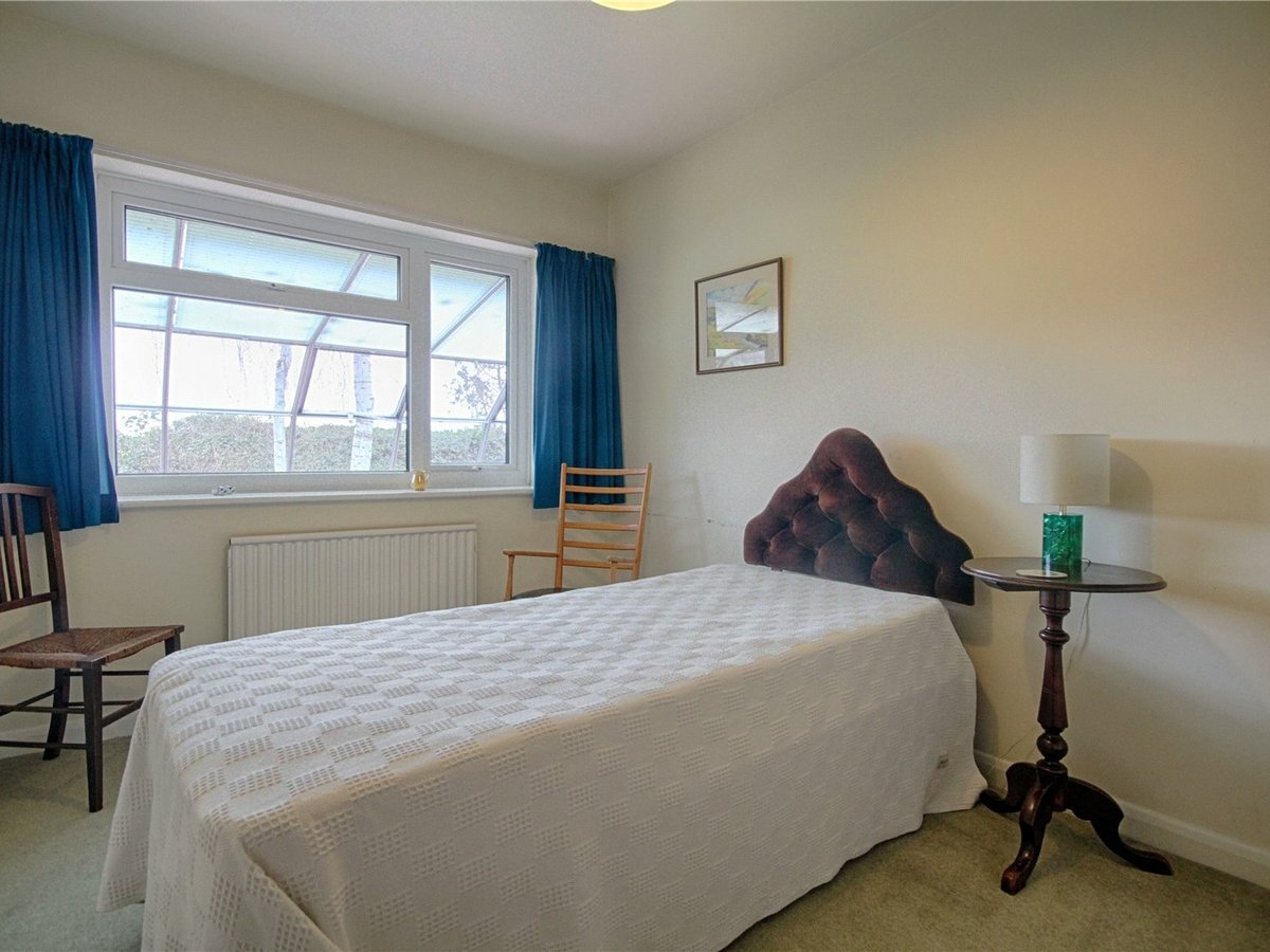 3 bedroom  Bungalow for sale in Gloucestershire - Slide-12