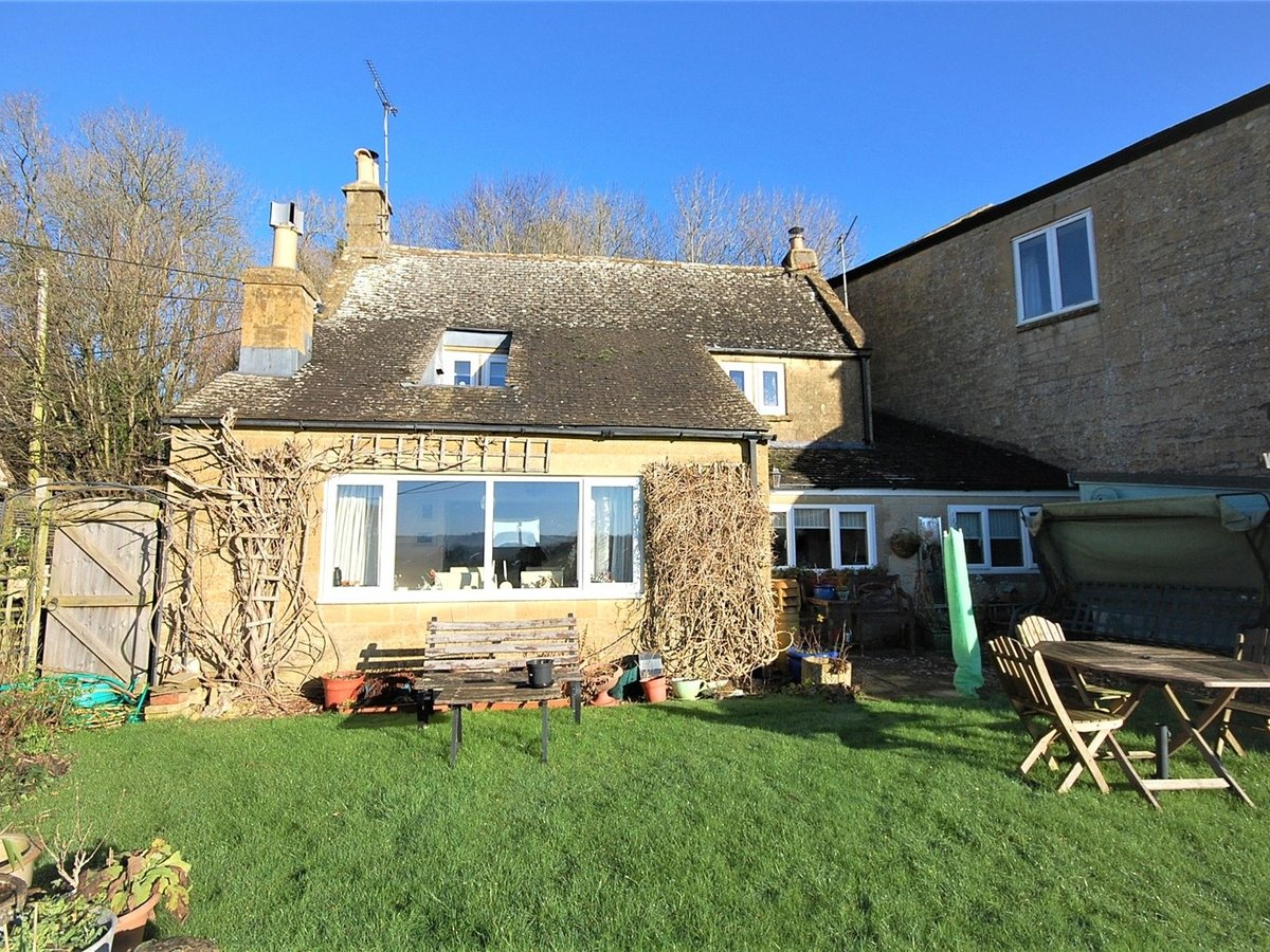 2 bedroom  House for sale in Gloucestershire - Slide-11