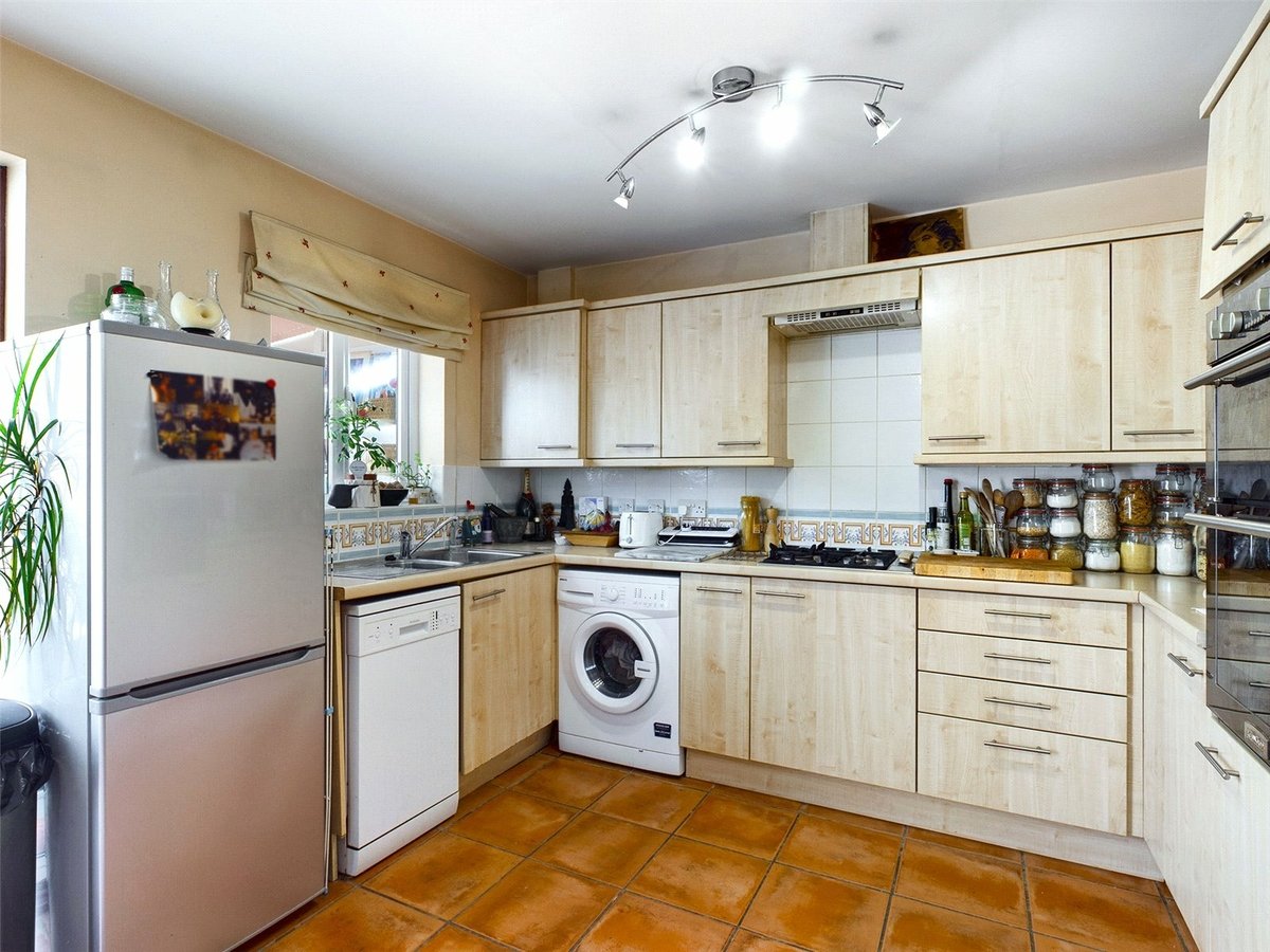 3 bedroom  House for sale in Gloucestershire - Slide-4