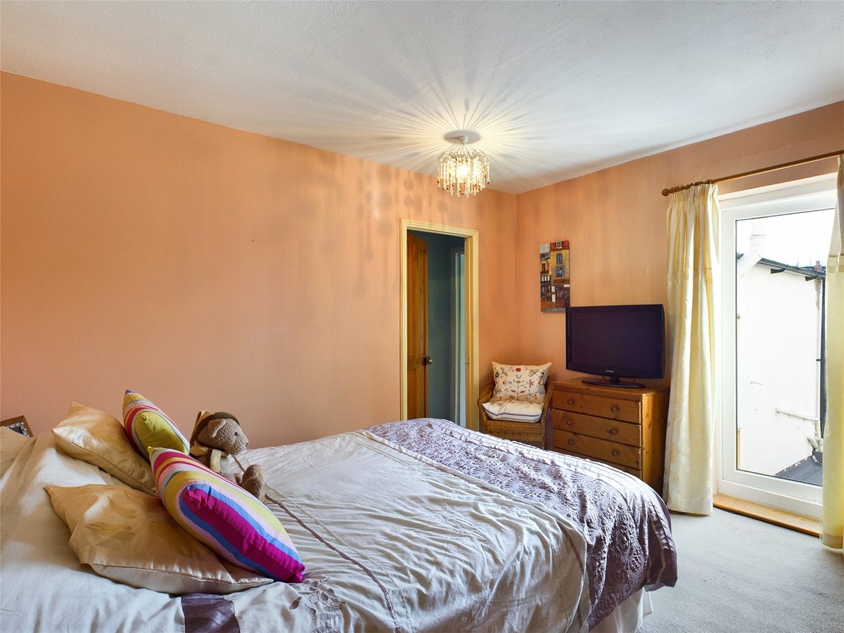 2 bedroom  House for sale in Gloucestershire - Slide-15