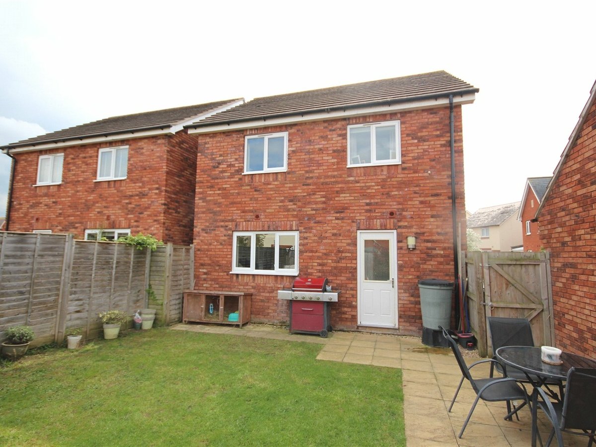 3 bedroom  House for sale in Gloucestershire - Slide-14