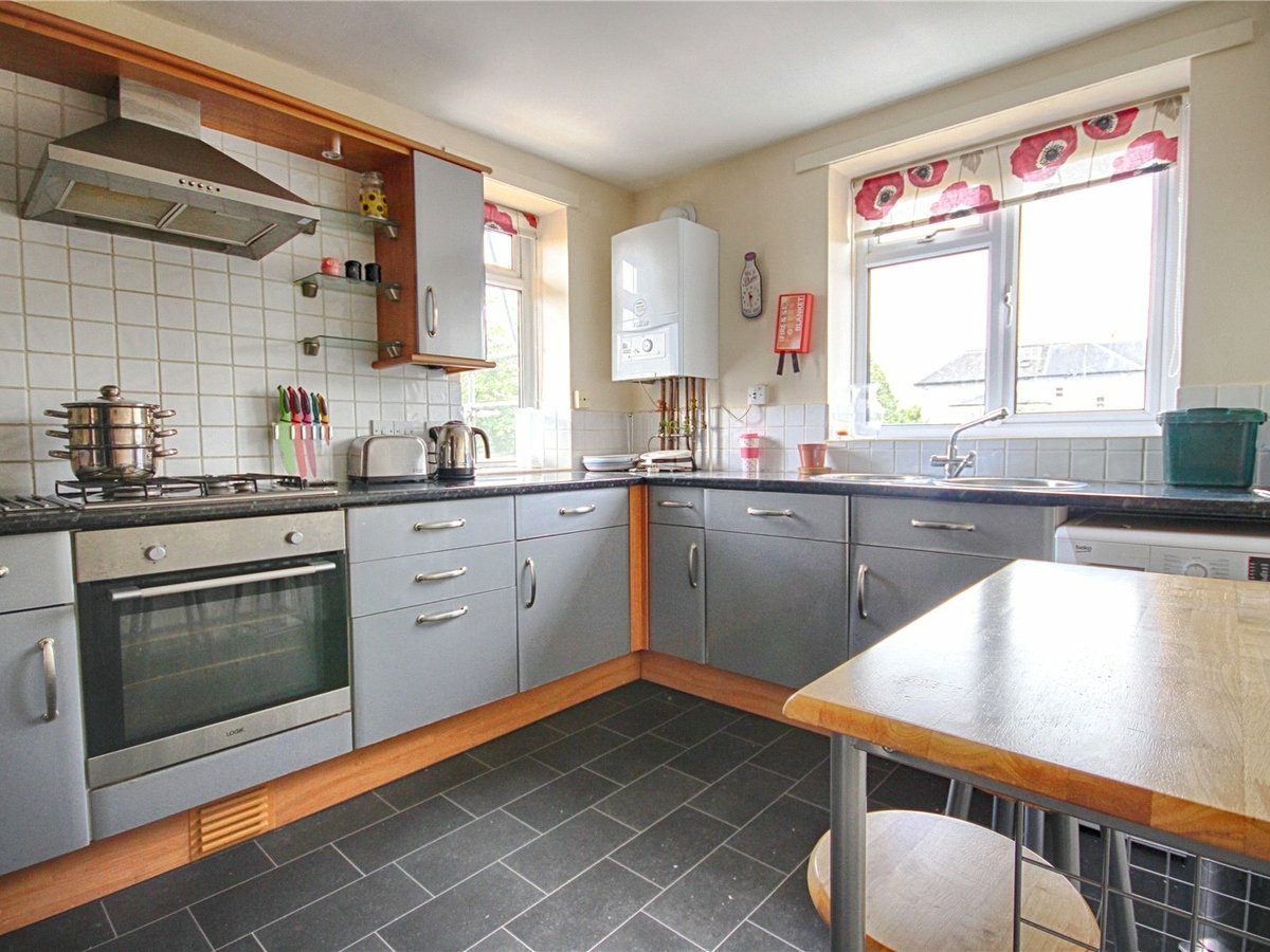4 bedroom  Flat/Apartment for sale in Gloucestershire - Slide-6