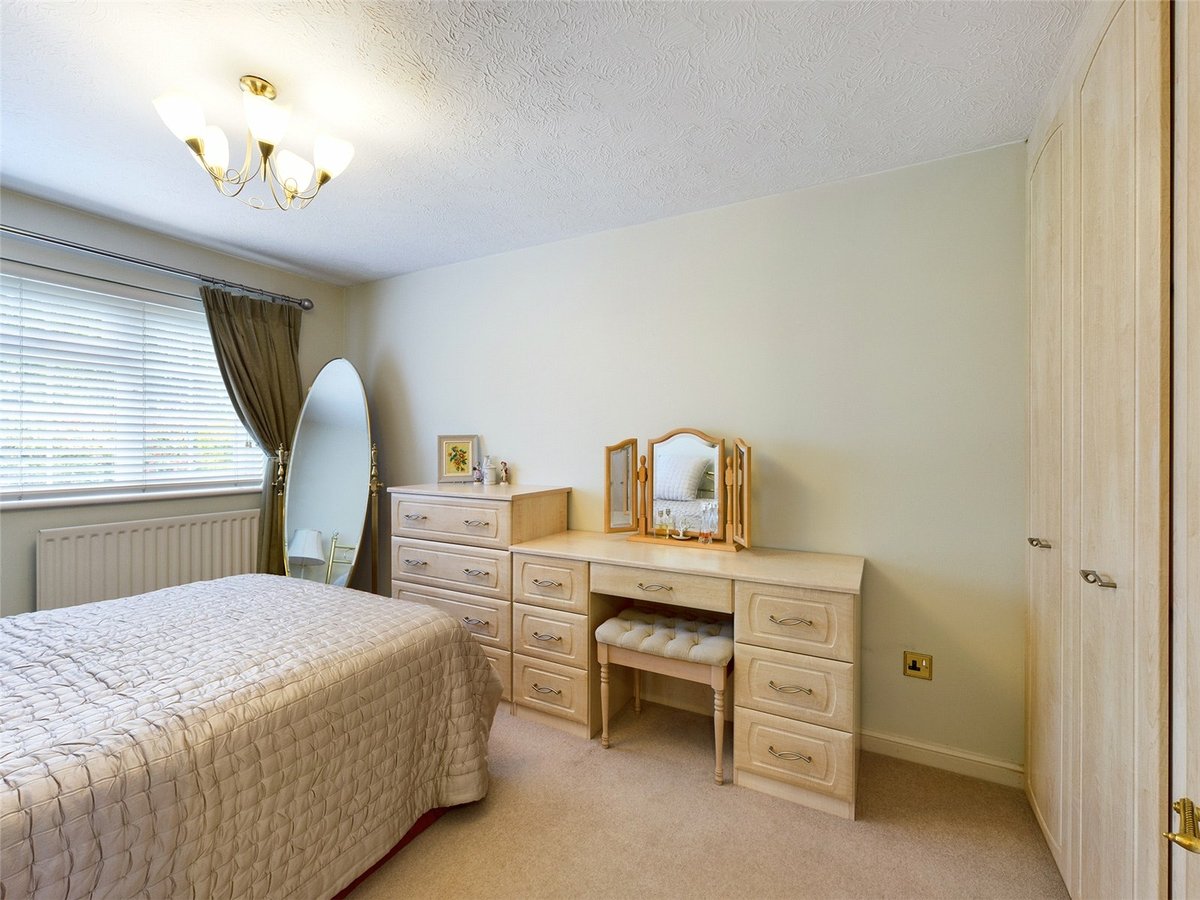 2 bedroom  Bungalow for sale in Gloucestershire - Slide-7