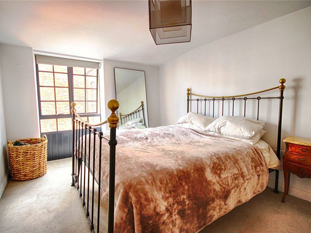 1 bedroom  Flat/Apartment for sale in Cheltenham - Slide-7