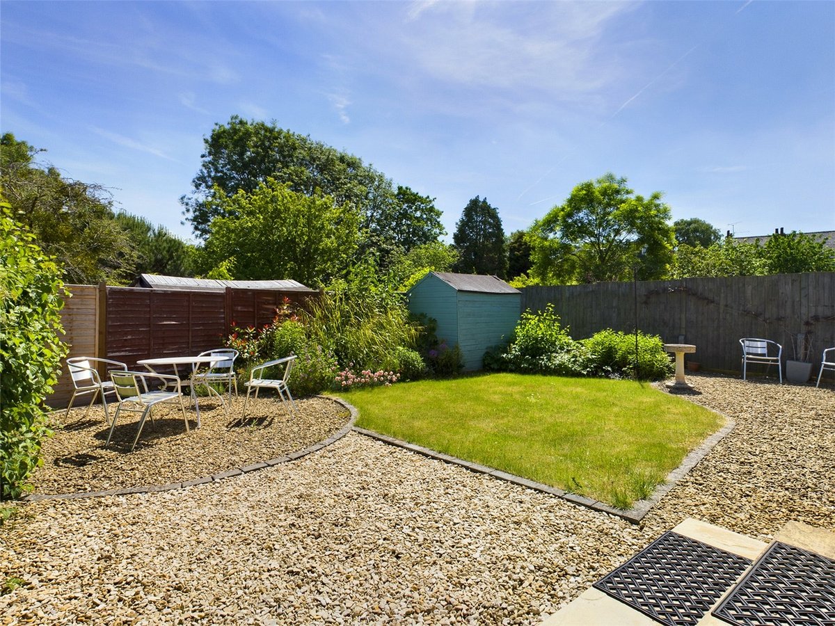 3 bedroom  House for sale in Gloucestershire - Slide-2