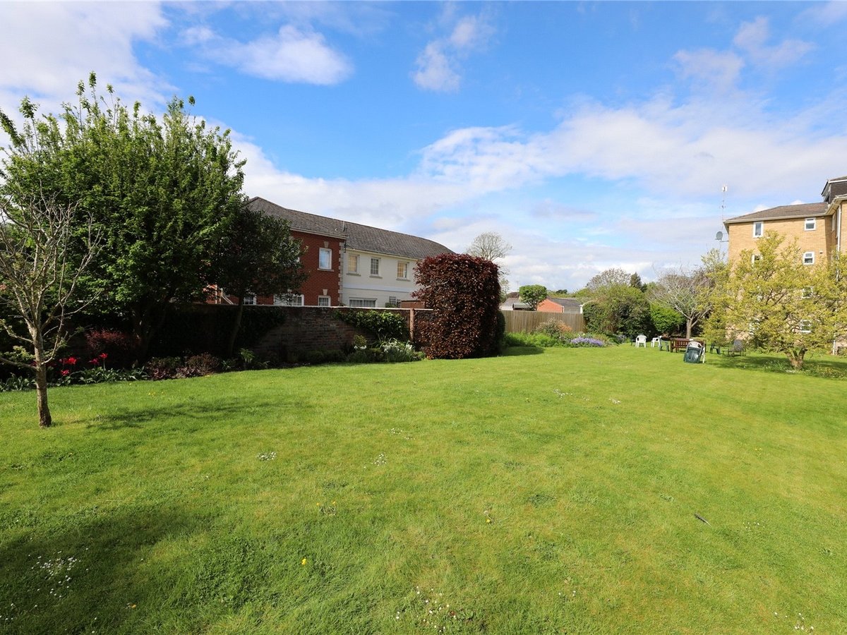 1 bedroom  Flat/Apartment for sale in Gloucestershire - Slide-15
